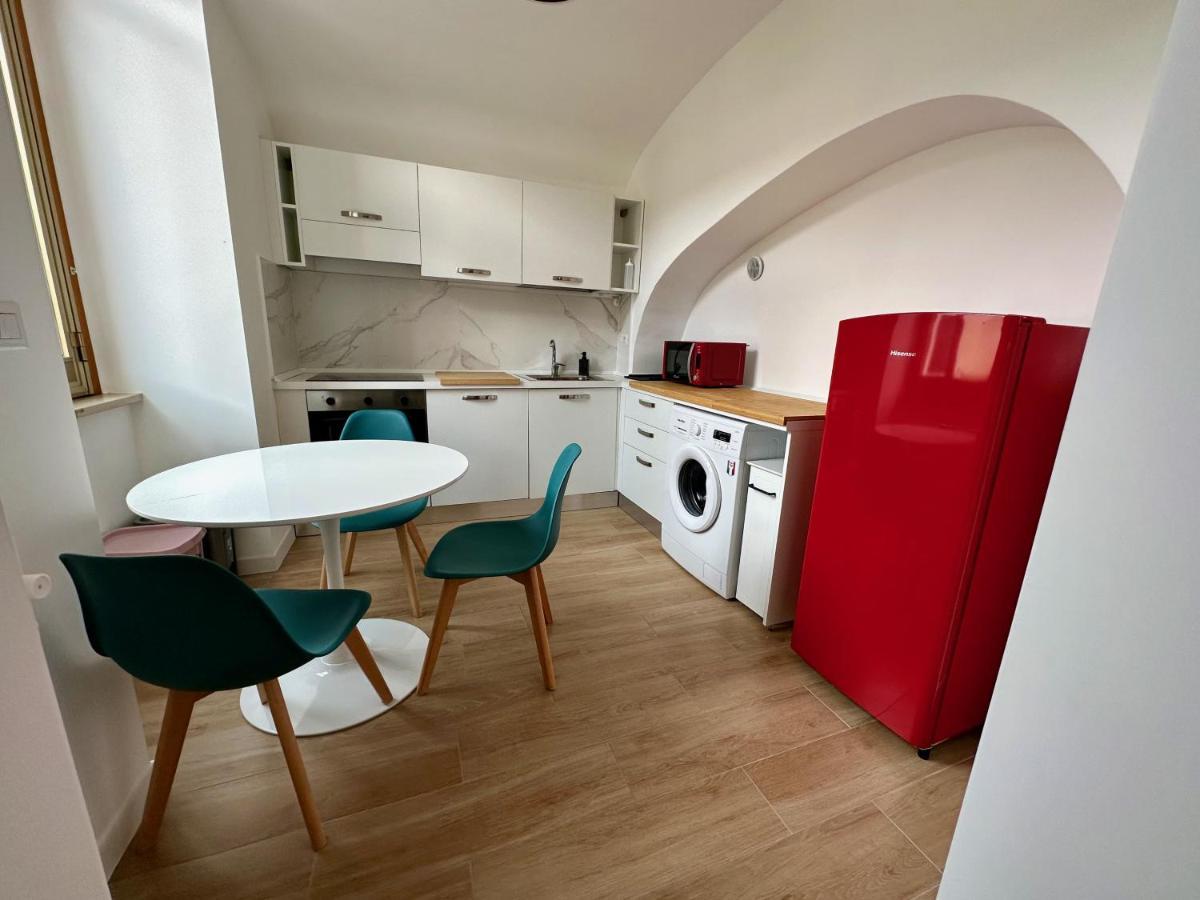 تراني Nouvelle Vag - Apartment & Room المظهر الخارجي الصورة