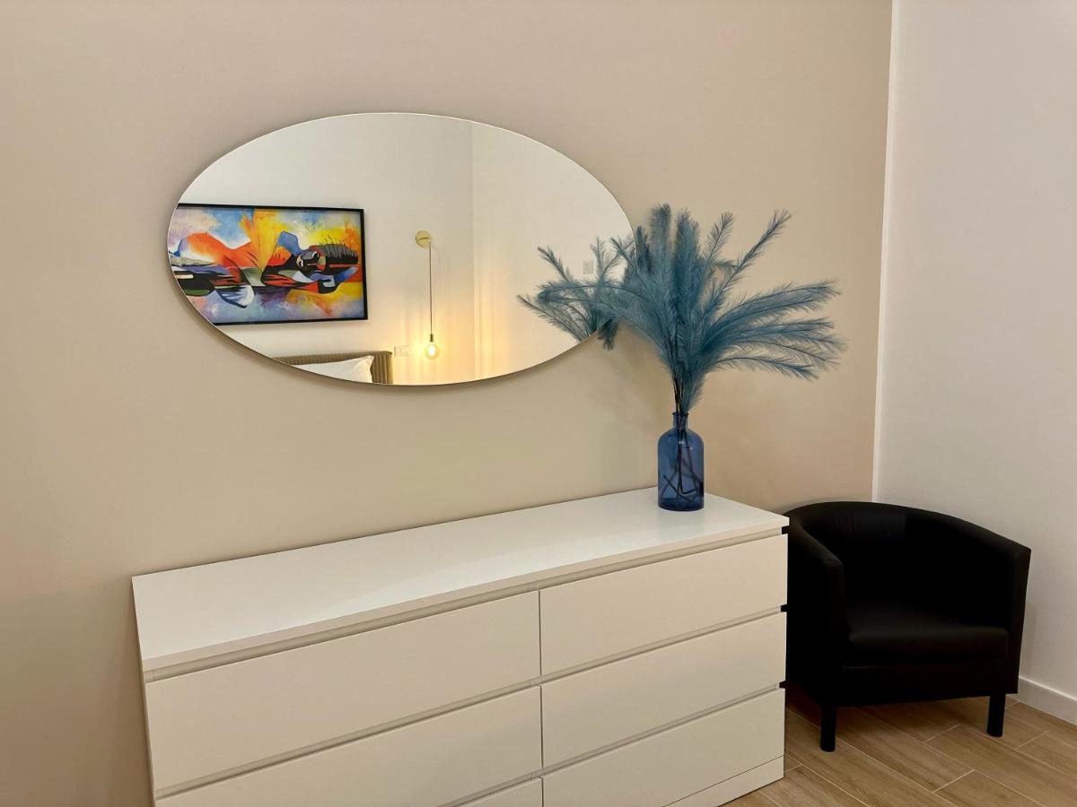 تراني Nouvelle Vag - Apartment & Room المظهر الخارجي الصورة