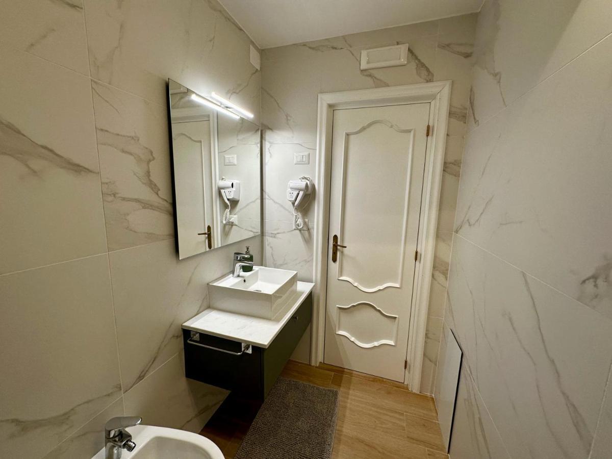 تراني Nouvelle Vag - Apartment & Room المظهر الخارجي الصورة